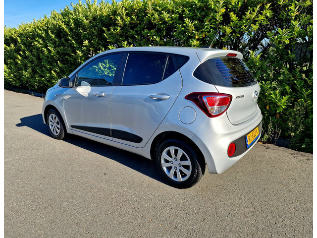 Foto 9 van Hyundai I10 1.0i Apple CarPlay Cruise Clima Airco
