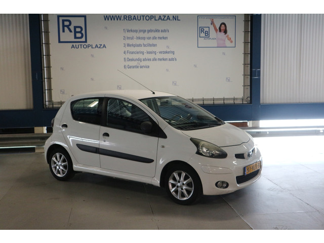 Foto 10 van Toyota Aygo 1.0-12V Access / AIRCO / 5 / DRS ? WHITE ! ! !