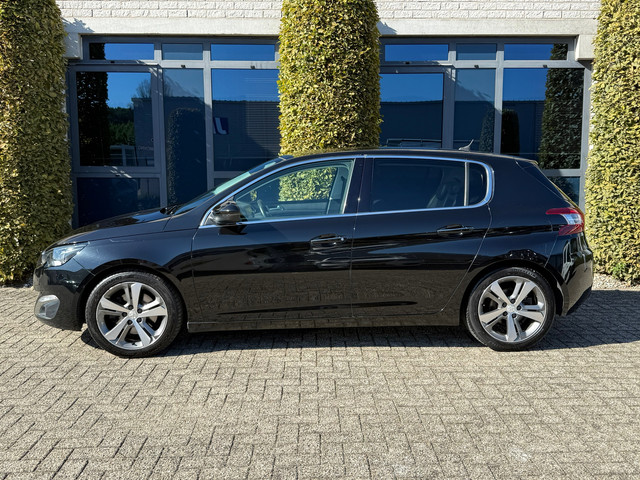 Foto 2 van Peugeot 308 1.6 THP Première |Xenon| |Keyless|