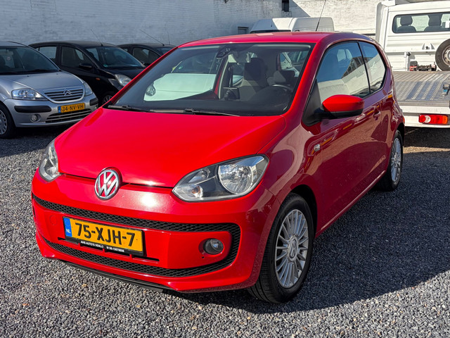 Foto 8 van Volkswagen Up! 1.0 high up! BlueMotion | Bouwjaar 2012 | Lederen Bekleding