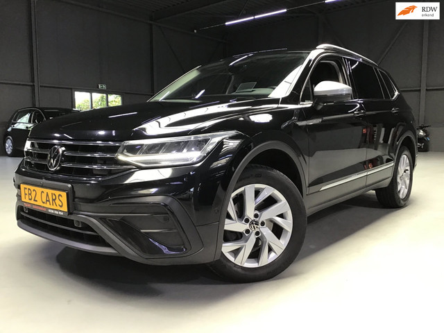 Foto 2 van Volkswagen Tiguan Allspace 2.0 TDI Life I EX BPM I EX BTW I New Remmen + Kln Brt I Head Up I Digital