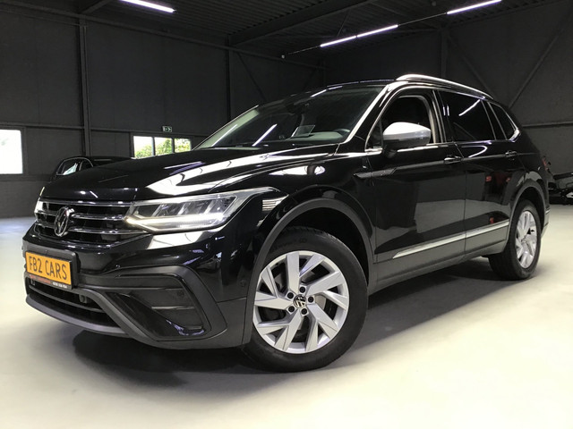 Foto 10 van Volkswagen Tiguan Allspace 2.0 TDI Life I EX BPM I EX BTW I New Remmen + Kln Brt I Head Up I Digital