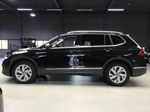 Foto 8 van Volkswagen Tiguan Allspace 2.0 TDI Life I EX BPM I EX BTW I New Remmen + Kln Brt I Head Up I Digital