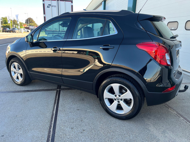 Foto 3 van Opel Mokka X 1.4 Turbo Black Edition Nieuwstaat.