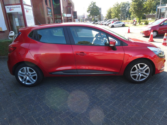 Foto 7 van Renault Clio 0.9 TCe Zen/Airco/Navi/Cruise/Apk 24-9-2027
