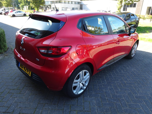 Foto 6 van Renault Clio 0.9 TCe Zen/Airco/Navi/Cruise/Apk 24-9-2027