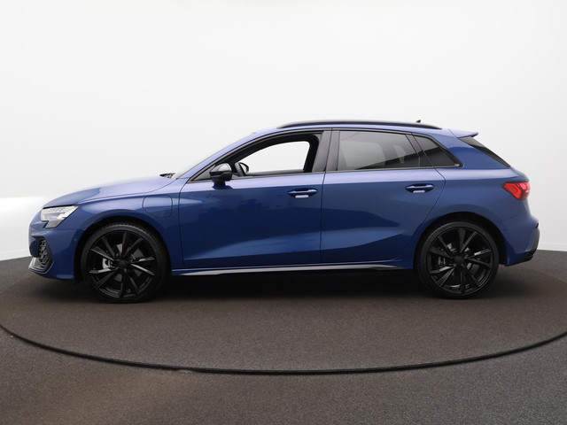 Foto 3 van Audi A3 Sportback 40 TFSI e S edition | S-line | Elek. Stoelen| Stoelverwarming | Trekhaak | Adap. C