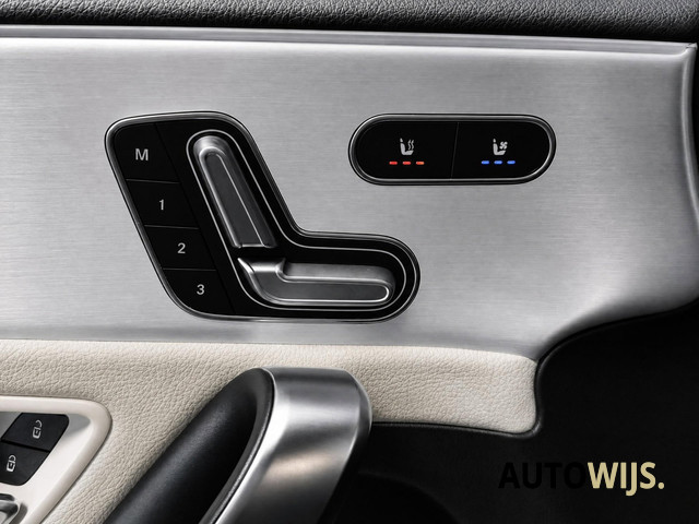 Foto 10 van Mercedes-Benz A-klasse 250 Premium|AMG|PANO|SFEERVERLICHTING|HUD|LEDER|ACC|360CAM