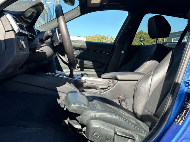 Foto 7 van BMW 3-serie Touring 340i xDrive M-Sport Shadow/1E LAK/NO-OPF/HUD/CAM/TREKHAAK