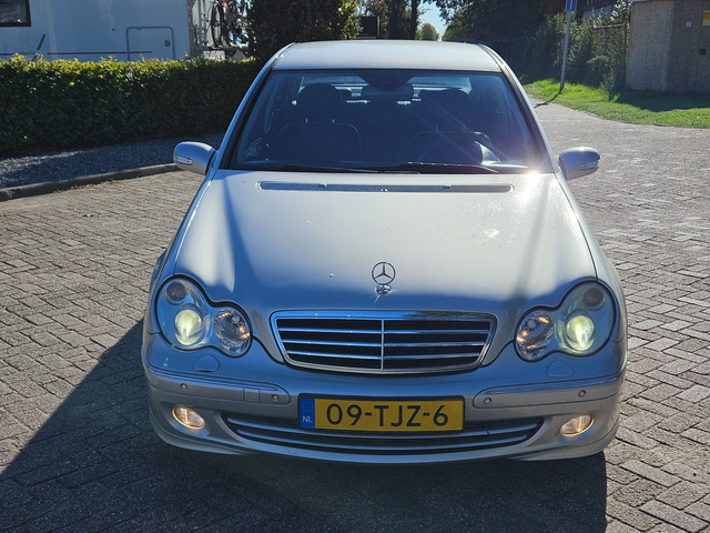 Foto 10 van Mercedes-Benz C-klasse 200 K. Elegance apk 25-04-2027