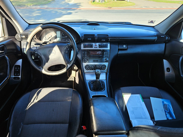 Foto 2 van Mercedes-Benz C-klasse 200 K. Elegance apk 25-04-2027