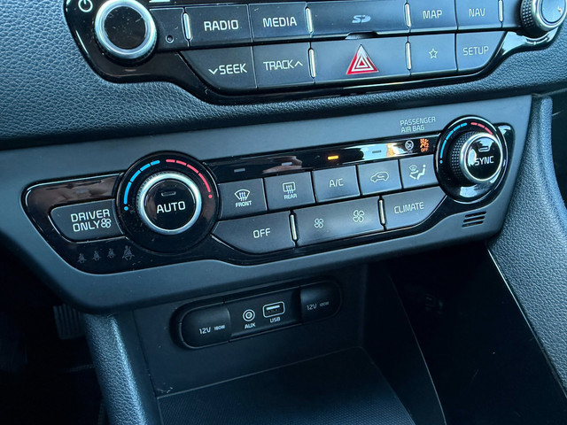 Foto 4 van Kia Niro 1.6 GDi Hybrid DynamicLine