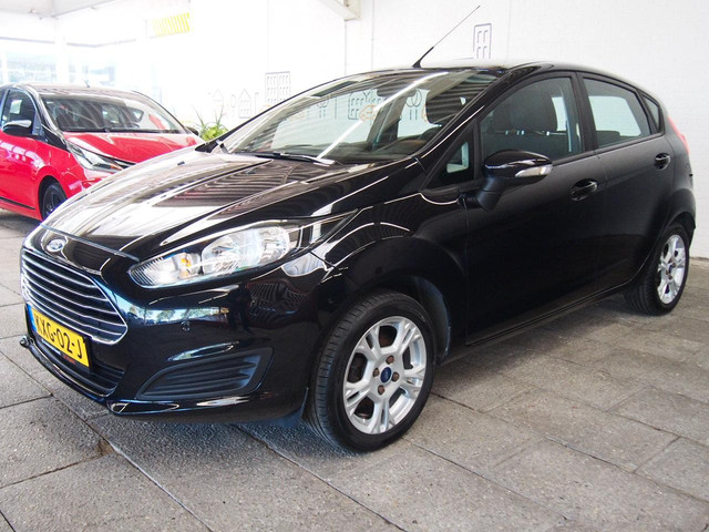 Foto 5 van Ford Fiesta 1.25 Titanium 82PK (APK:Nieuw) Incl.Garantie