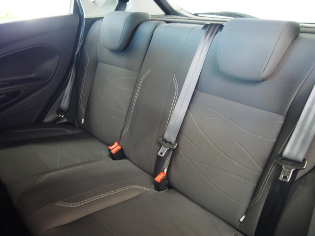 Foto 10 van Ford Fiesta 1.25 Titanium 82PK (APK:Nieuw) Incl.Garantie