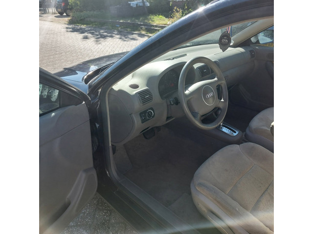 Foto 3 van Audi A3 1.8 5V Ambiente met Nieuwe APK