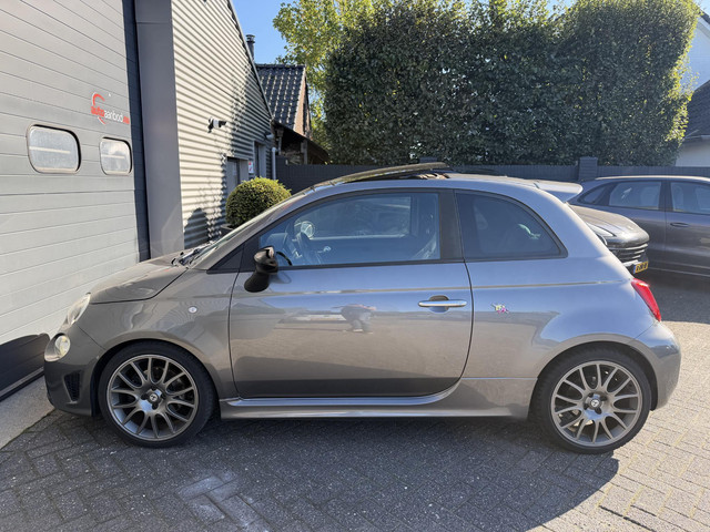 Foto 9 van Fiat 500 1.4 T-Jet Abarth Turismo | Panoramadak | Camera | Beats Audio | Navigatie | Sportstoelen |