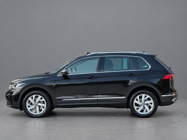 Volkswagen Tiguan 1.4 TSI eHybrid Elegance | Pano | Keyless | Camera | IQ