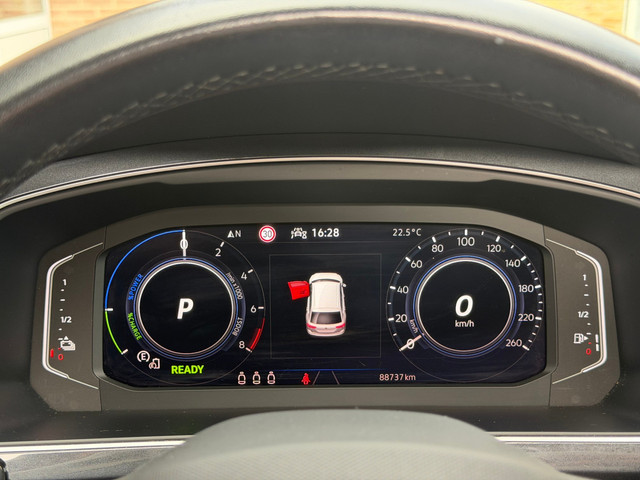 Foto 6 van Volkswagen Tiguan 1.4 TSI eHybrid Elegance | Pano | Keyless | Camera | IQ