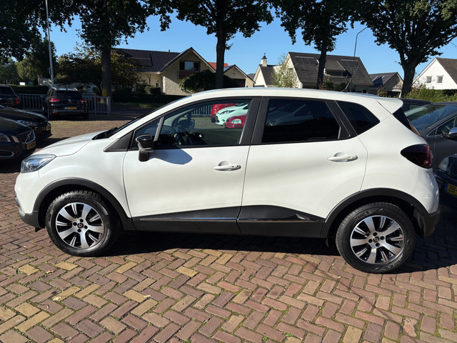 Foto 8 van Renault Captur 0.9 TCe Zen