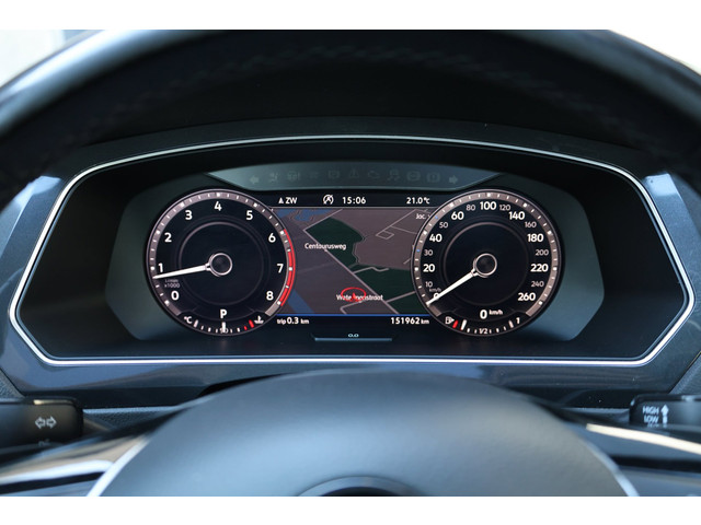 Foto 4 van Volkswagen Tiguan 1.4 TSI ACT R-line LED/VIRTUAL/LEER+S.VERWARMING/LMV/CAM/LINE/ACC/ECC/12 MND GARAN