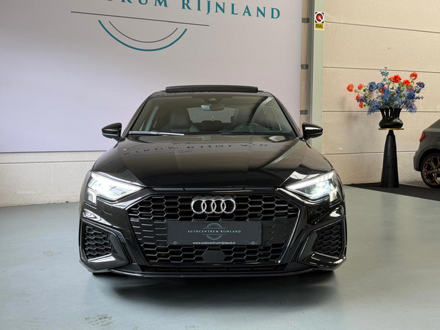 Foto 7 van Audi A3 Sportback 40 TFSI e S-Line, Pano, Camera, carplay, Stoelverwarming, Elektrische achterklep,