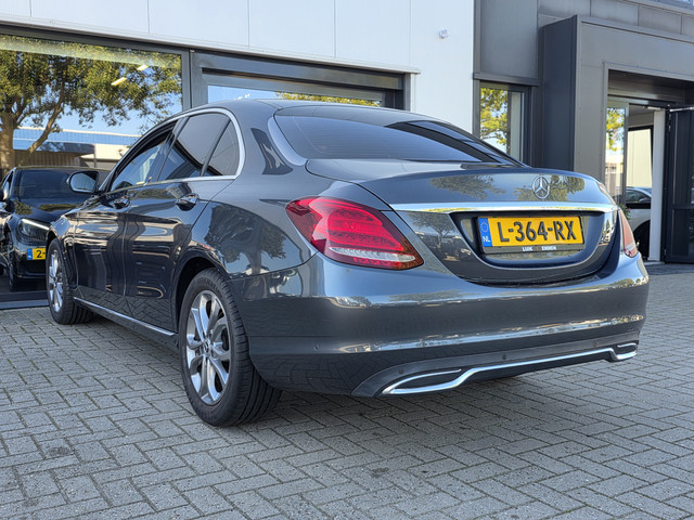 Foto 5 van Mercedes-Benz C-Klasse 180 Prestige + XENON + COMFORTSTOELEN + LM VELGEN