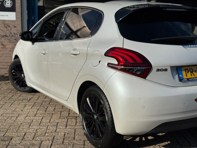 Foto 5 van Peugeot 208 1.2 PureTech Allure 2017 PANO NAVI CLIMA LM NAP!