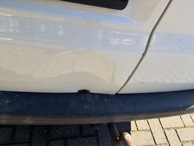 Foto 6 van VOLKSWAGEN TRANSPORTER 2.0 TDI L1H1 T800BA. AIRCO,TH,KAMERA GOED ONDERHOUDEN