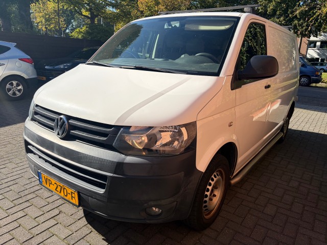 Foto 5 van VOLKSWAGEN TRANSPORTER 2.0 TDI L1H1 T800BA. AIRCO,TH,KAMERA GOED ONDERHOUDEN