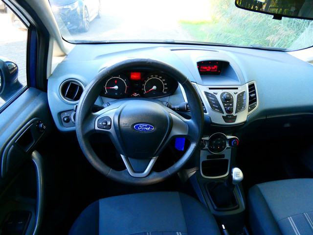 Ford Fiesta 1.25i 5-deurs 2e eigenaar Airco Zuinig 4-Cilinder Trekhaak