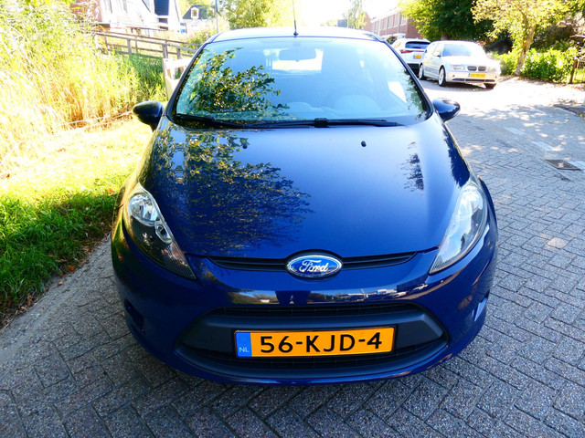 Foto 5 van Ford Fiesta 1.25i 5-deurs 2e eigenaar Airco Zuinig 4-Cilinder Trekhaak