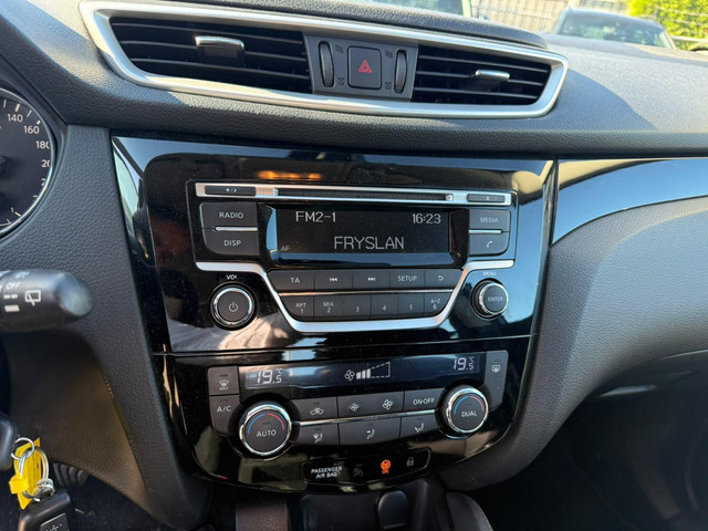 Foto 6 van Nissan Qashqai 1.2 Acenta 116PK | NIEUW BINNEN, MEER FOTO'S VOLGEN | Trekhaak | Climate Control | Bl