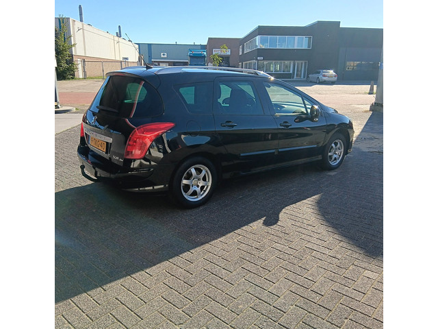 Foto 2 van Peugeot 308 SW 1.6 VTi Millesim 200