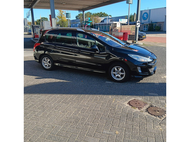 Foto 3 van Peugeot 308 SW 1.6 VTi Millesim 200