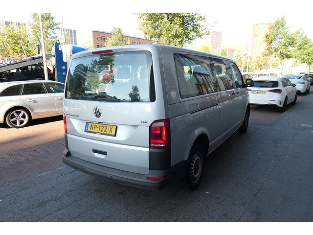 Foto 9 van Volkswagen Transporter Kombi 2.0 TDI L2H1 Highline Apk/Airco/Cruise/Nap/Camera/Boekjes/9-Zitter