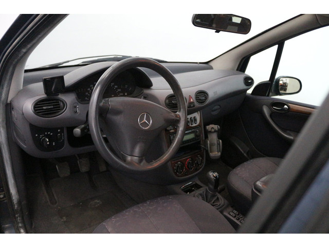Foto 4 van Mercedes-Benz A-klasse 190 Elegance Lang