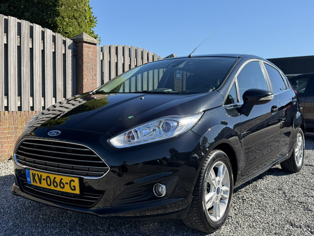 Foto 9 van Ford Fiesta 1.0 EcoBoost Titanium NAVI CLIMATE CONTROL P-SENSOREN TREKHAAK SPOILER