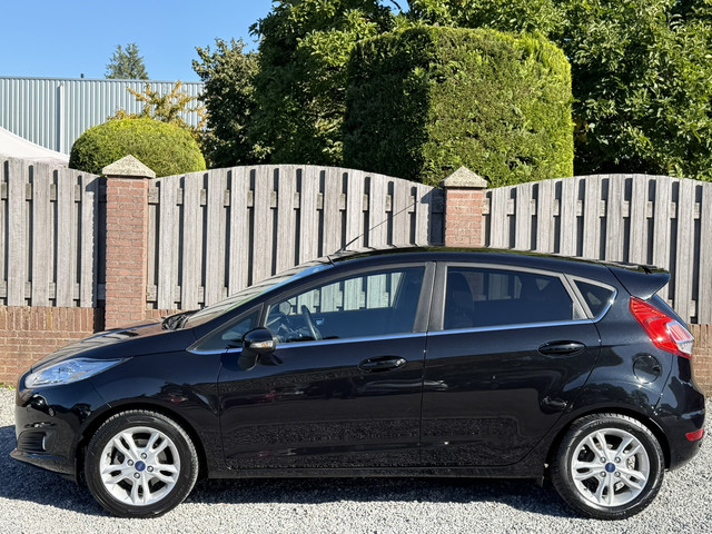 Foto 8 van Ford Fiesta 1.0 EcoBoost Titanium NAVI CLIMATE CONTROL P-SENSOREN TREKHAAK SPOILER