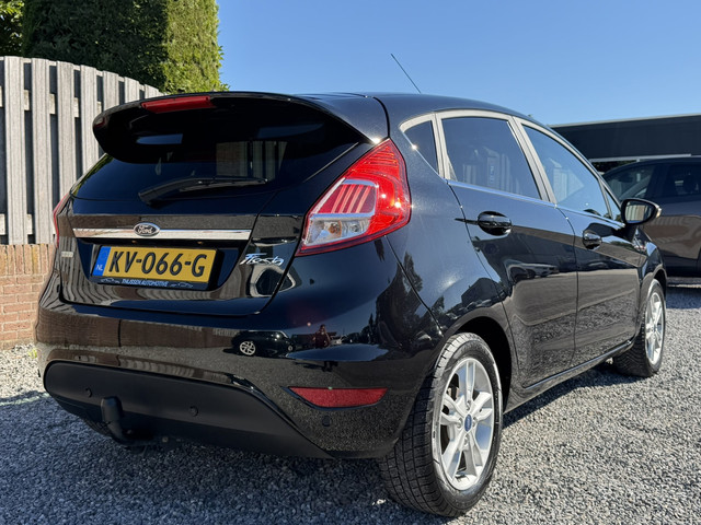 Foto 3 van Ford Fiesta 1.0 EcoBoost Titanium NAVI CLIMATE CONTROL P-SENSOREN TREKHAAK SPOILER