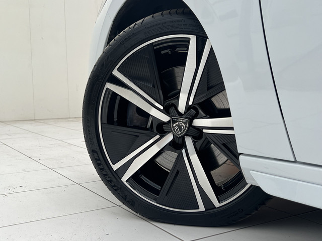 Foto 4 van Peugeot 308 SW Plug-in Hybrid 225 GT | Automaat | Panoramadak | AGR Comfort Stoelen | Zeer luxe!