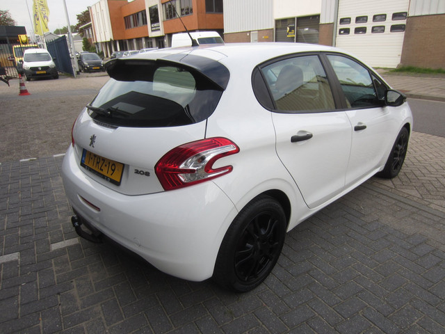 Foto 5 van Peugeot 208 1.0 VTi Access 2014 Airco 82.000KM NAP! APK!