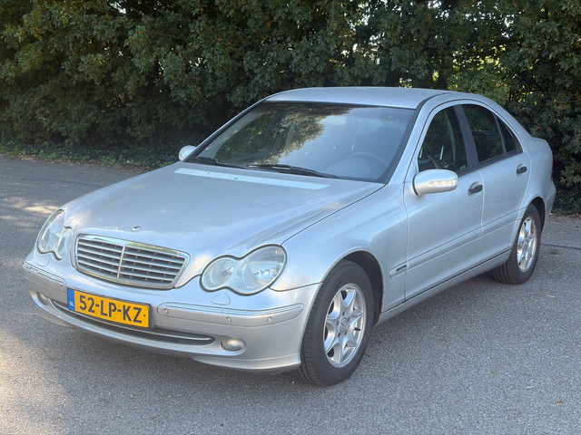 Foto 2 van Mercedes-Benz C-klasse 180 K. Classic 153DKM! NAP! 2003!