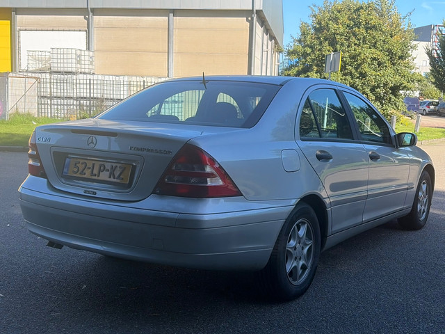 Foto 8 van Mercedes-Benz C-klasse 180 K. Classic 153DKM! NAP! 2003!