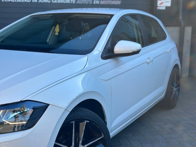 Foto 9 van Volkswagen Polo 1.6 TDI Comfortline - Airco - Cruise