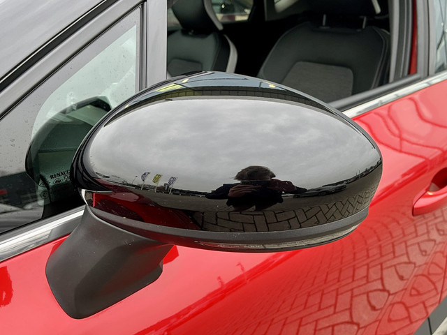 Foto 9 van Renault Captur 1.6 E-Tech Plug-In Hybrid 160 Intens | Trekhaak Afn. | All Seasons | Adaptive cruise