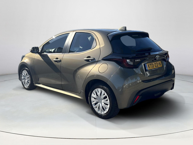 Foto 9 van Toyota Yaris 1.5 Hybrid 115 Comfort **APPLE CARPLAY/ ADAPTIVE CRUISE CONTROL/ CLIMATE CONTROL**