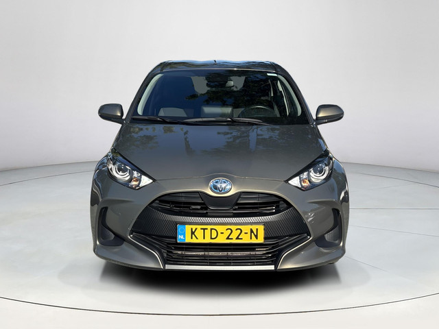 Foto 8 van Toyota Yaris 1.5 Hybrid 115 Comfort **APPLE CARPLAY/ ADAPTIVE CRUISE CONTROL/ CLIMATE CONTROL**