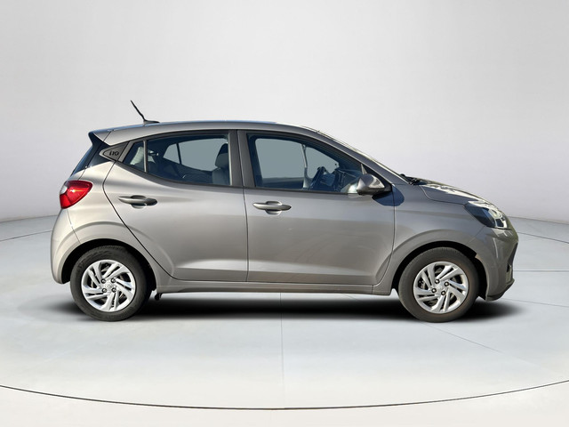 Foto 5 van Hyundai i10 1.0 Comfort Smart Net binnen, In nieuwstaat