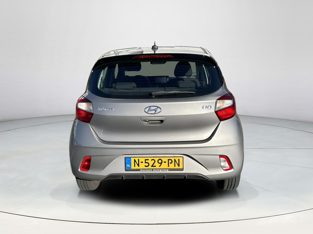 Foto 3 van Hyundai i10 1.0 Comfort Smart Net binnen, In nieuwstaat