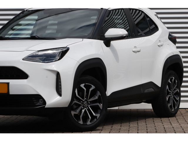 Foto 7 van Toyota Yaris Cross 1.5 Hybrid Dynamic Safety + Winter-Pakket